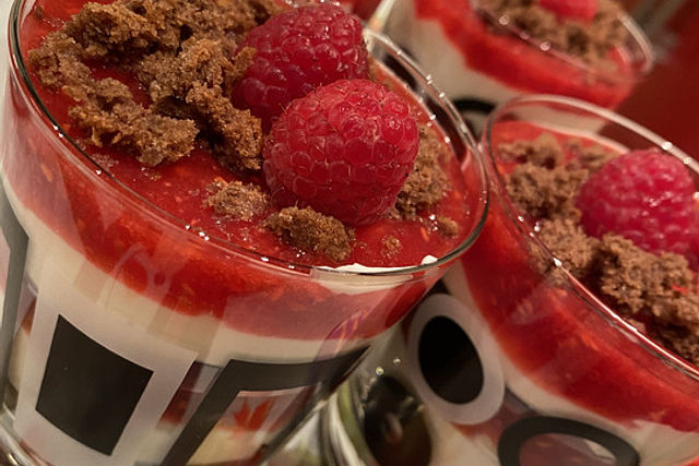 Lebkuchen-Himbeer-Crumble - Jetzt Kaufen