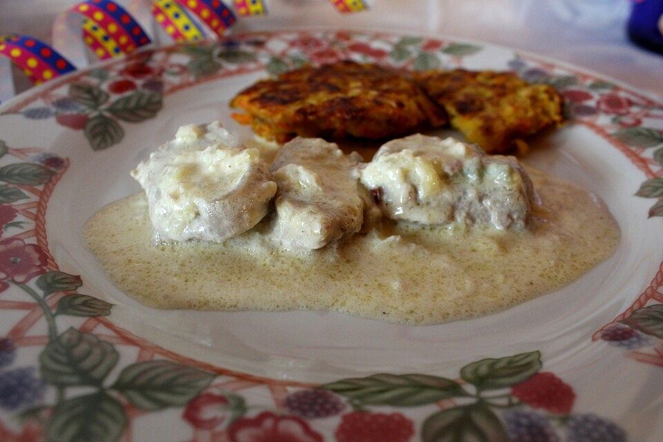 Schweinefilet mit Gorgonzola-Weißwein-Sauce