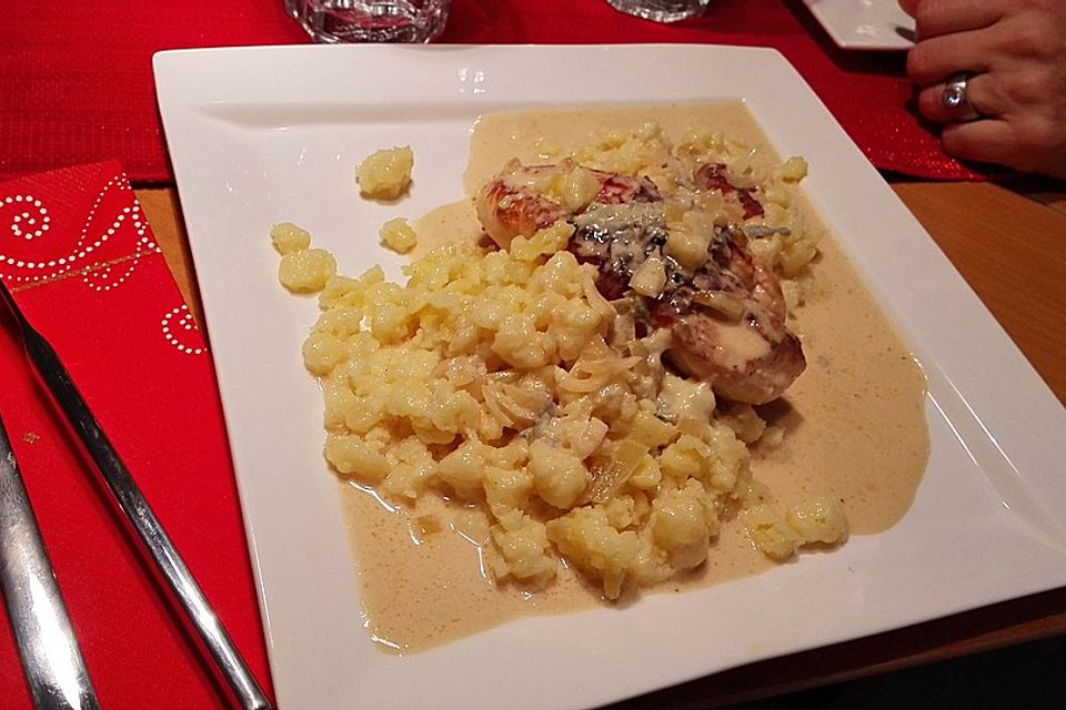 Schweinefilet mit Gorgonzola-Weißwein-Sauce