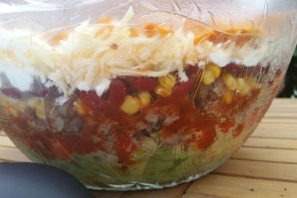 Mexikanischer Schichtsalat