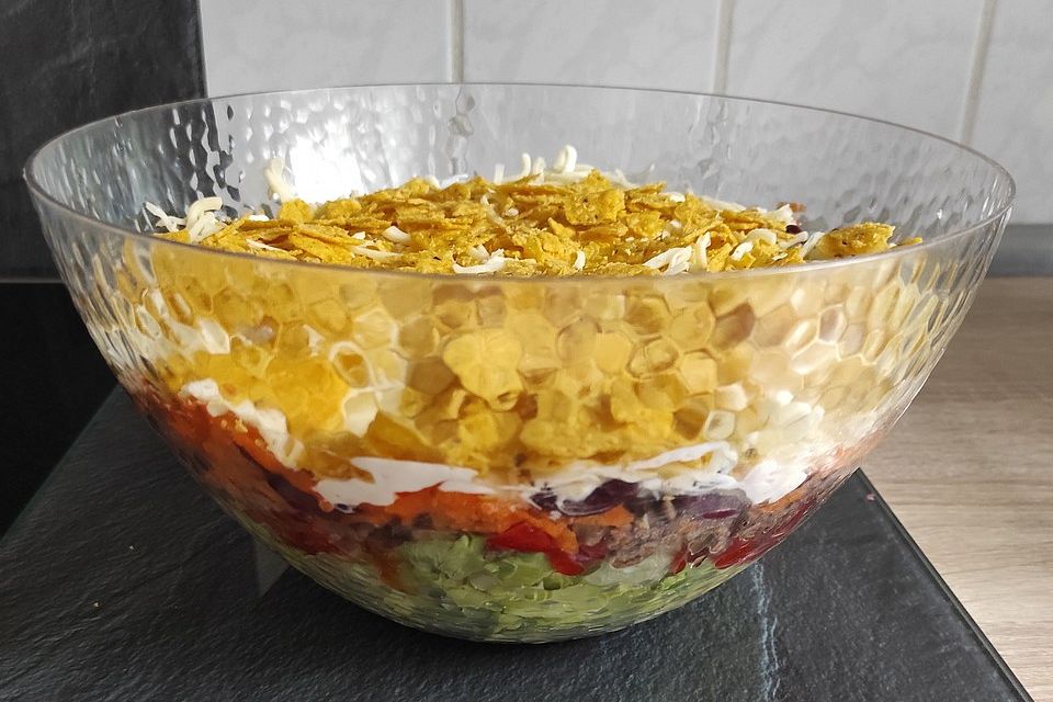 Mexikanischer Schichtsalat