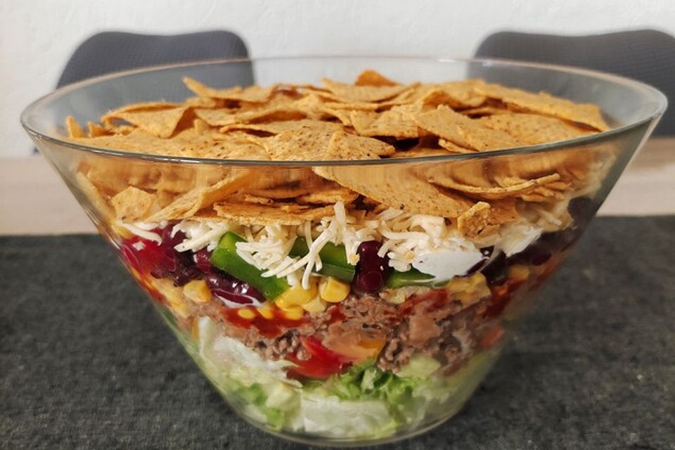 Mexikanischer Schichtsalat