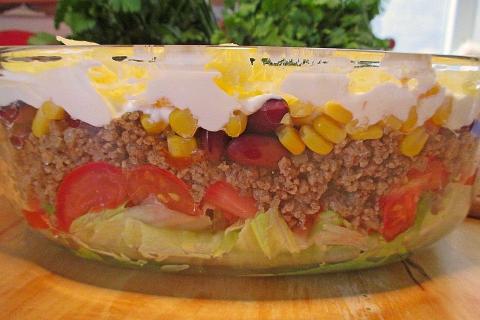 Mexikanischer Schichtsalat