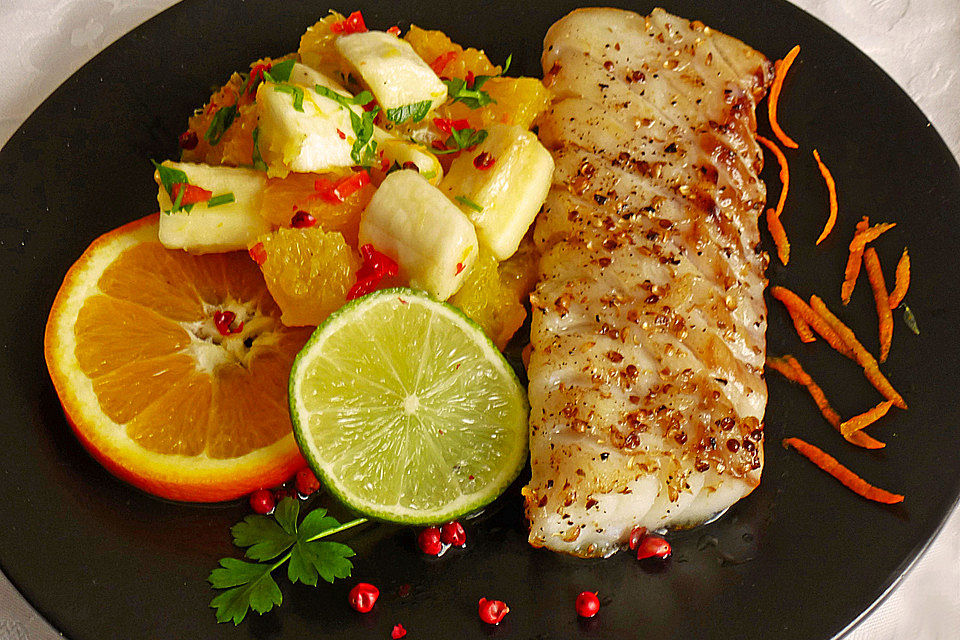 Fischfilet mit Orangen-Bananen-Salsa