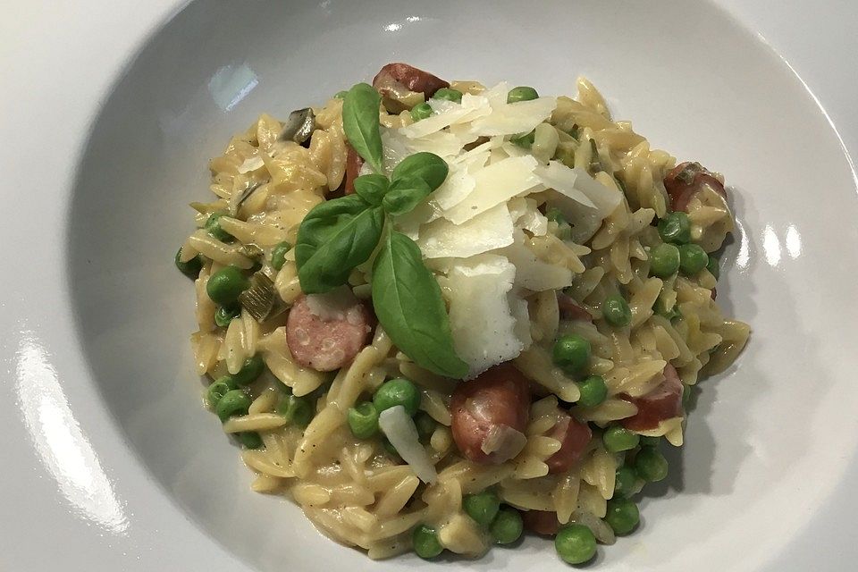 Pastasotto mit Schinken und Erbsen