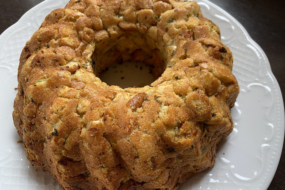 Semmelknödel aus der Springform