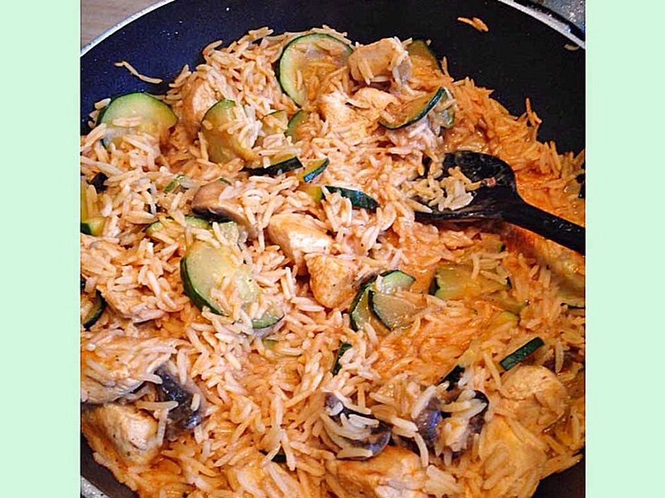 Zucchinipfanne mit Reis und Hühnchen von Lamuna91| Chefkoch