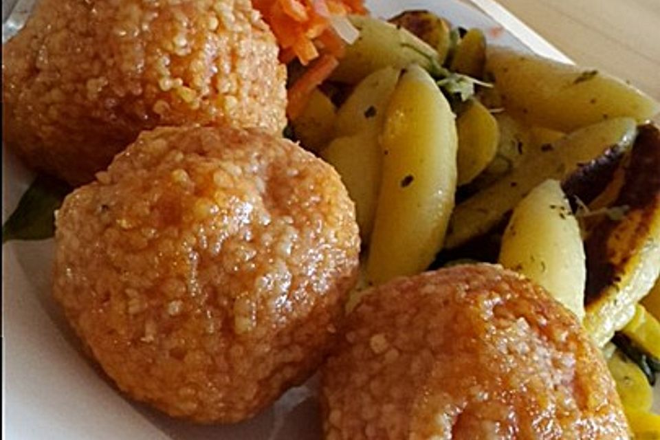 Gefüllte Couscousbällchen