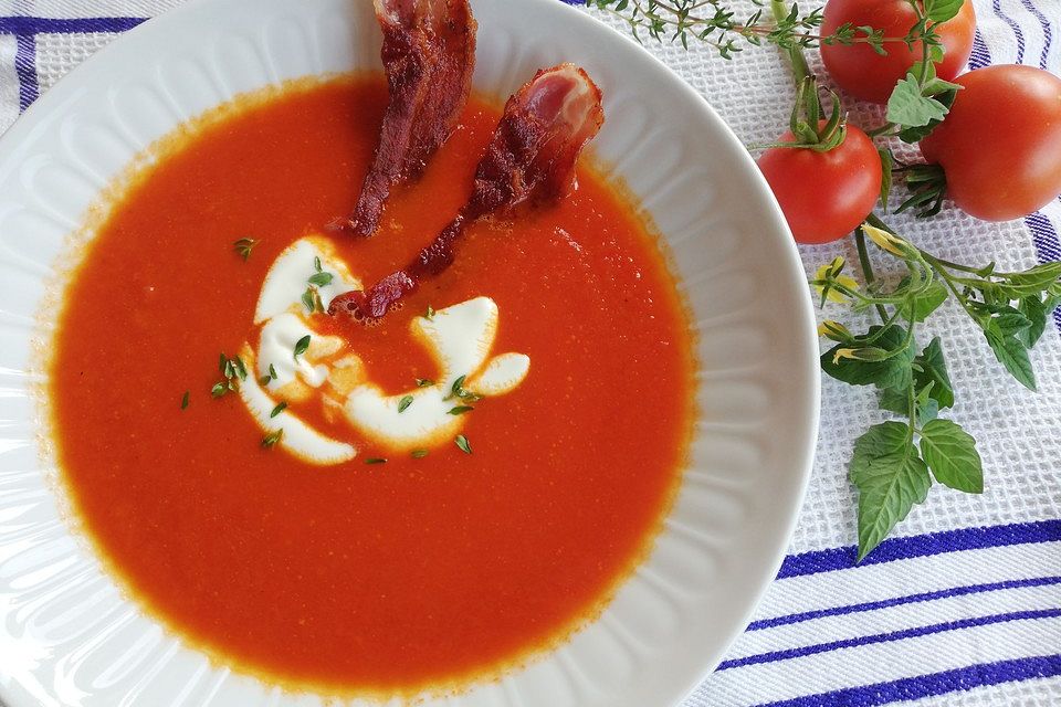 Tomatensuppe aus frischen Tomaten