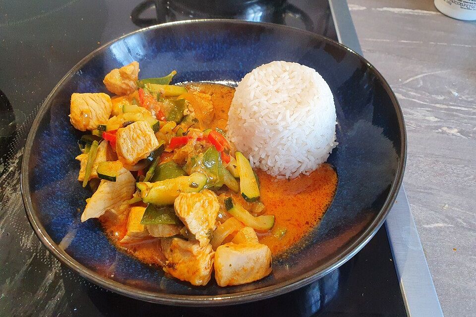 Rotes Thai-Curry wie beim Thailänder