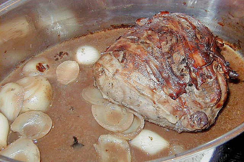 Rehkeule in Johannisbeersauce