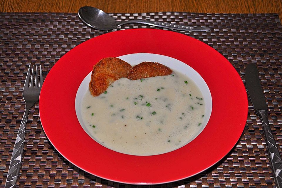 Kohlrabicremesuppe mit Champignons