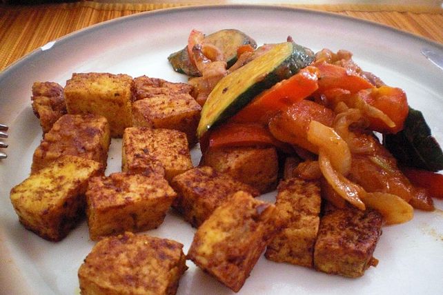 Tofupfanne mit Zucchini, Paprika und roter Currypaste von bossbaer ...
