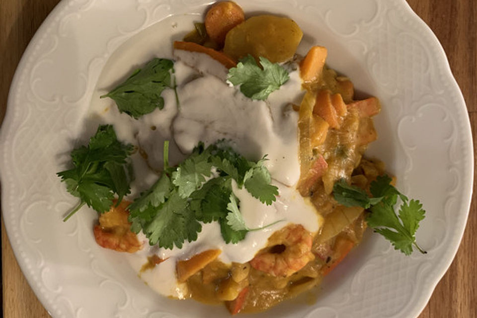 Raffiniertes Curry mit Mango, Kürbis und Cashewkernen