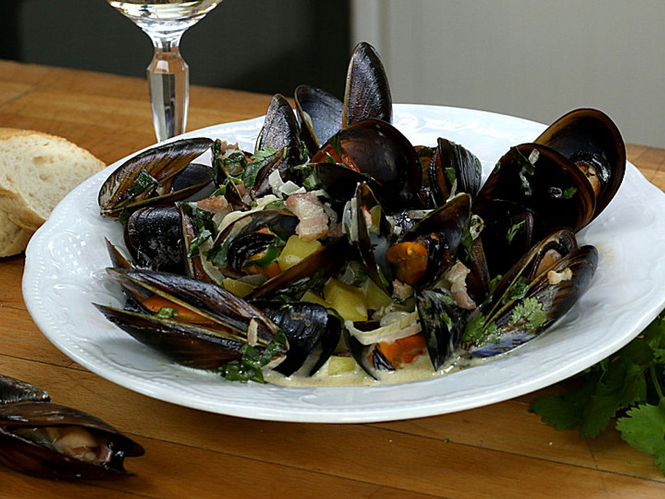 Muscheln Clam Chowder mit Speck und Kartoffeln von ChefkochVideo