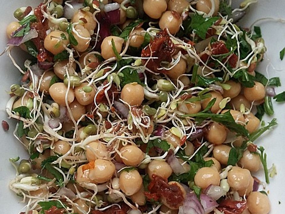 Kichererbsensalat Mit Gekeimten Mungobohnen Und Leinsamen Von Sarpuhi Chefkoch