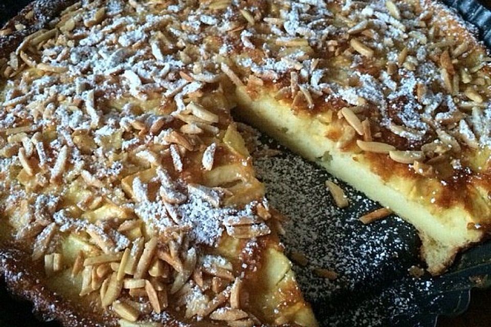 Apfelkuchen mit gerösteten Mandelsplittern