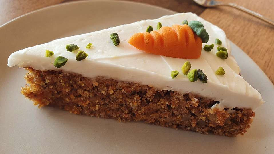 Dinkel-Möhren-Nuss-Kuchen von Laeuferin
