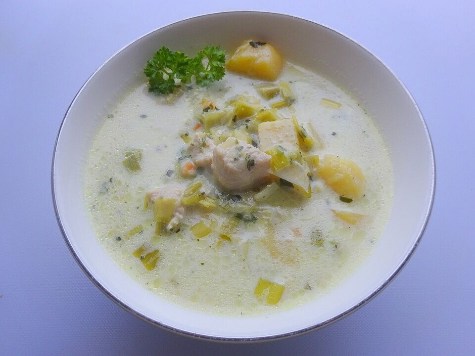 Kartoffel-Lauch Suppe mit Schweinegeschnetzeltem von Brommis-Küche ...