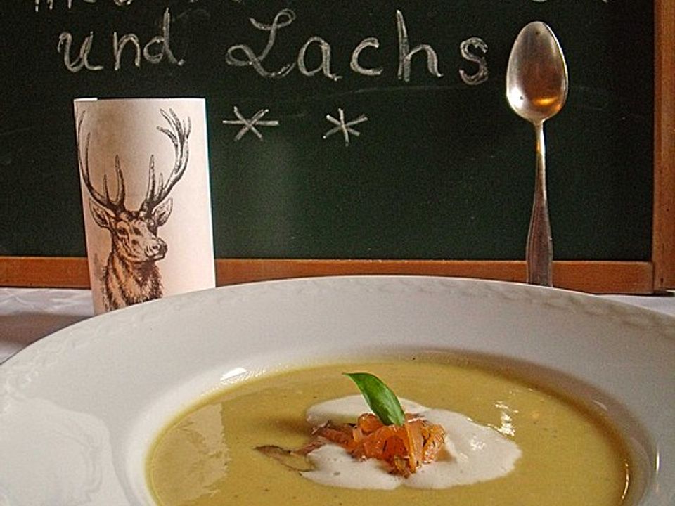 Sellerie-Cremesuppe mit Meerrettich und Lachs von butterweich1| Chefkoch