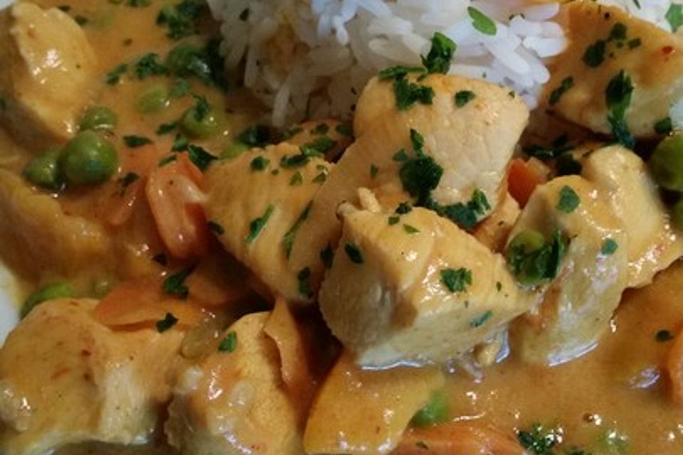 Curry mit Erdnussbutter und Pfirsichen
