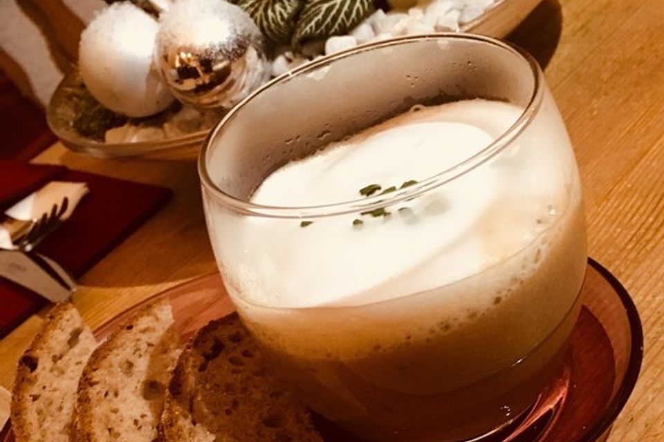 Maronensuppe mit Weißwein und Zimtnote