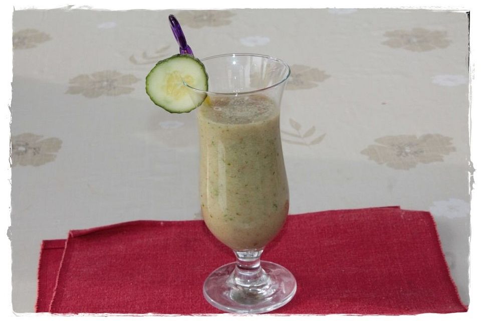 Birnen-Gurken-Smoothie mit Pfiff