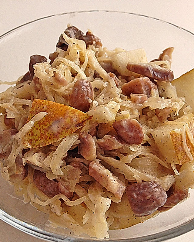 Würzige Birnen-Maronen-Sauerkraut-Beilage