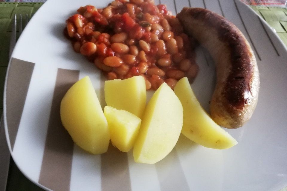 Weiße Bohnen mit Tomatensoße Weiße Bohnen mit Tomatensoße