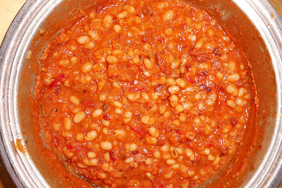 Weiße Bohnen mit Tomatensoße Weiße Bohnen mit Tomatensoße