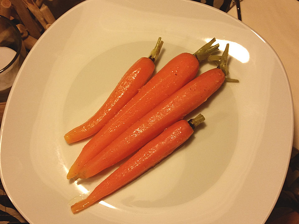 Gedünstete Karotten von SimiDeluxe| Chefkoch