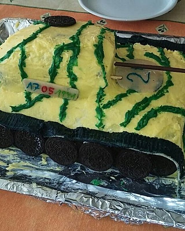 Tank Cake