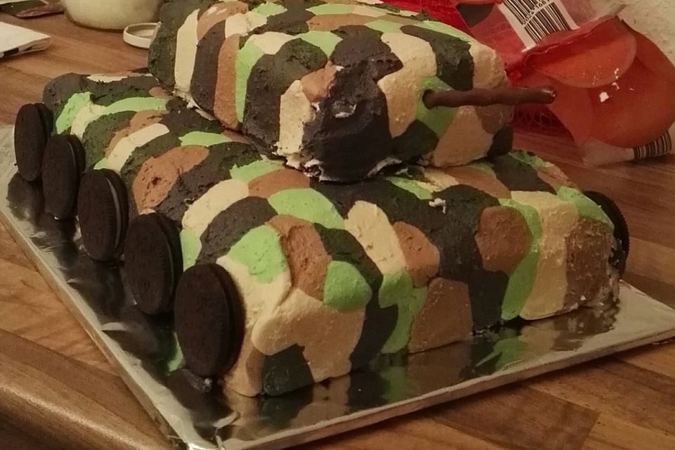 Tank Cake