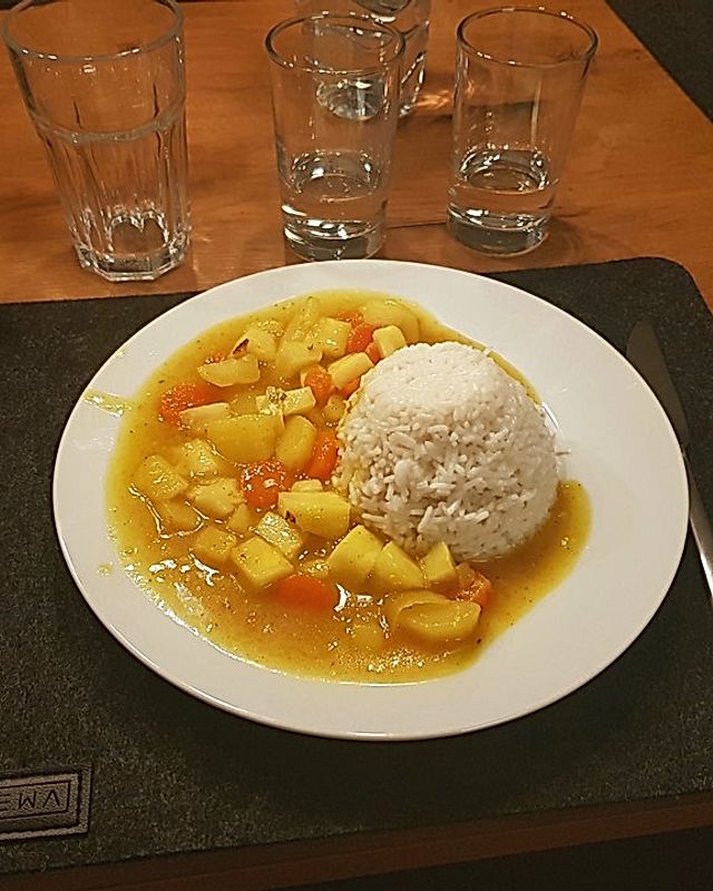 Japanisches Curry mit Ananas