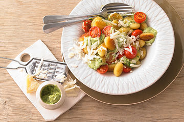 Gnocchi Mit Avocado Basilikum Pesto Von Cschoenbrodt Chefkoch