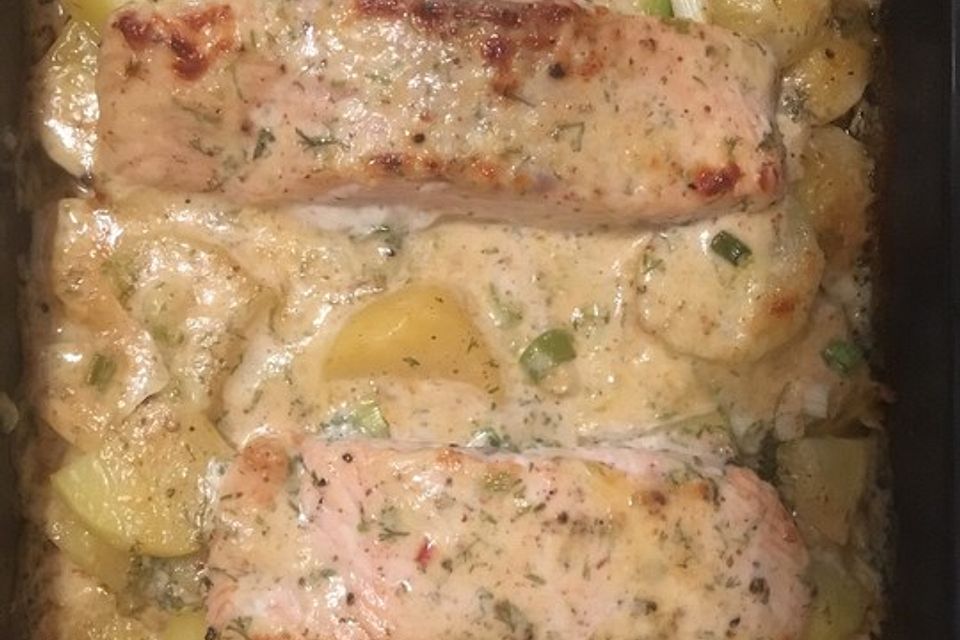 Lachsfilets überbacken mit einer Crème fraîche-Senf-Dill-Creme