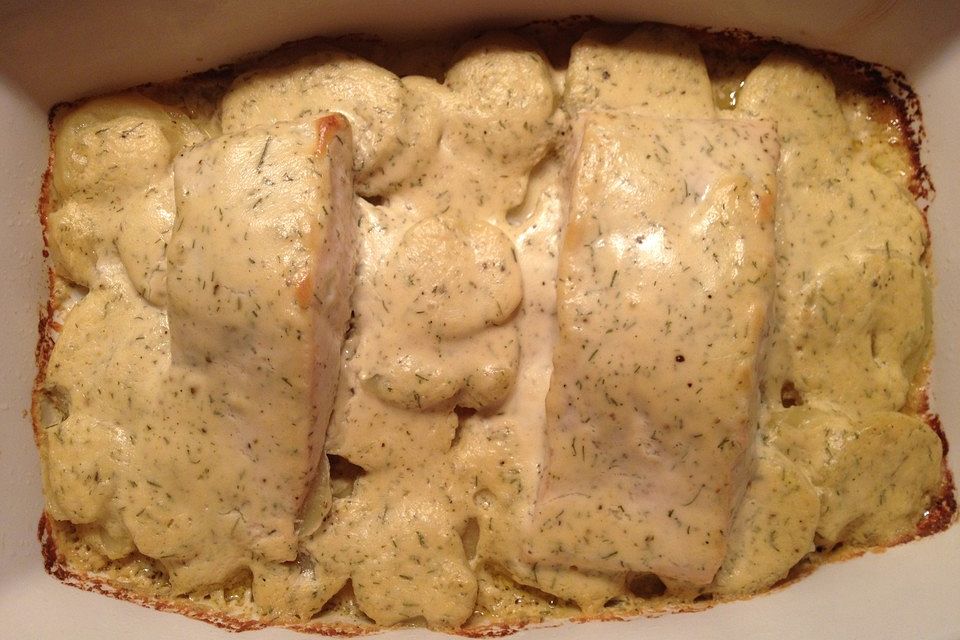 Lachsfilets überbacken mit einer Crème fraîche-Senf-Dill-Creme