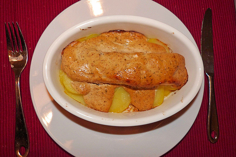 Lachsfilets überbacken mit einer Crème fraîche-Senf-Dill-Creme