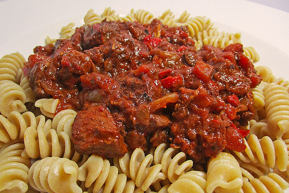 Gulasch aus dem Römertopf