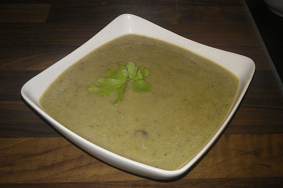 Zucchini - Champignon Rahmsuppe