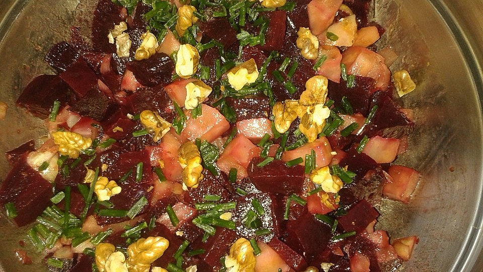 Smokeys Rote Bete Sellerie Salat Mit Preiselbeerdressing Von Smokey1 Chefkoch 