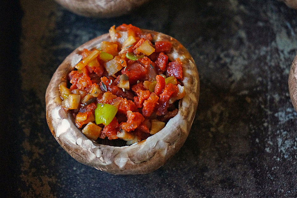 Champignons mit Chorizo gefüllt