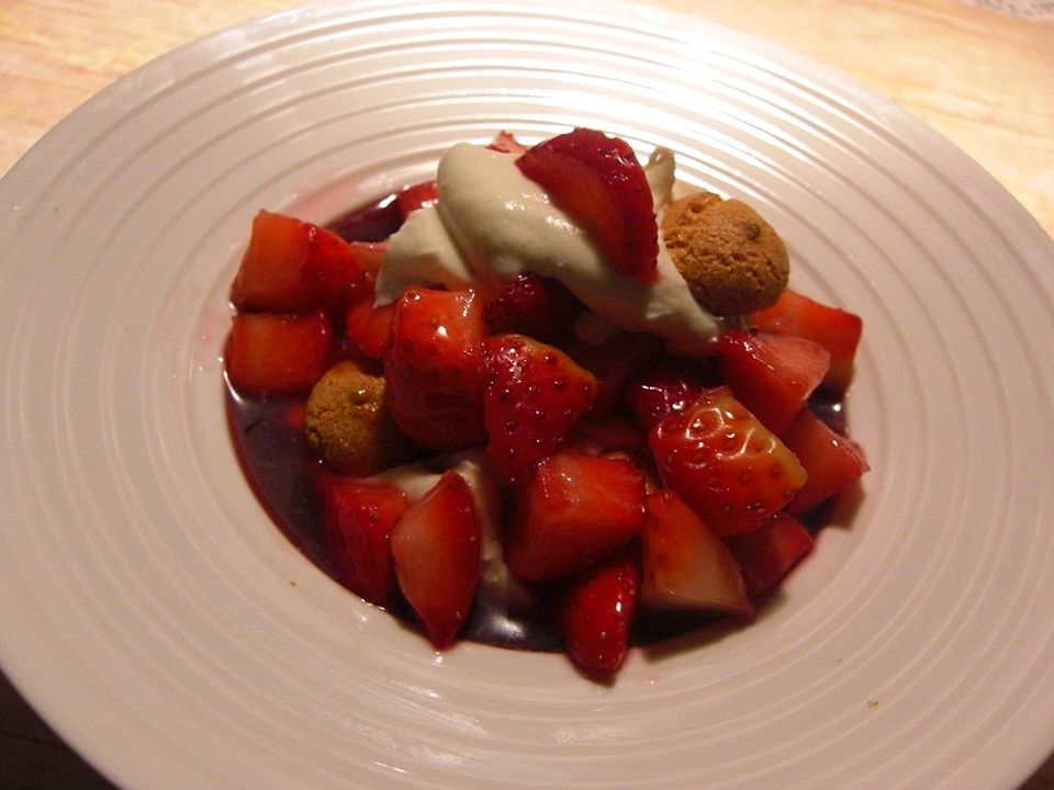 Mascarpone - Creme mit Erdbeeren von Kanuhura1| Chefkoch
