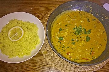 Keralan Curry mit Safranreis und Minzjoghurt