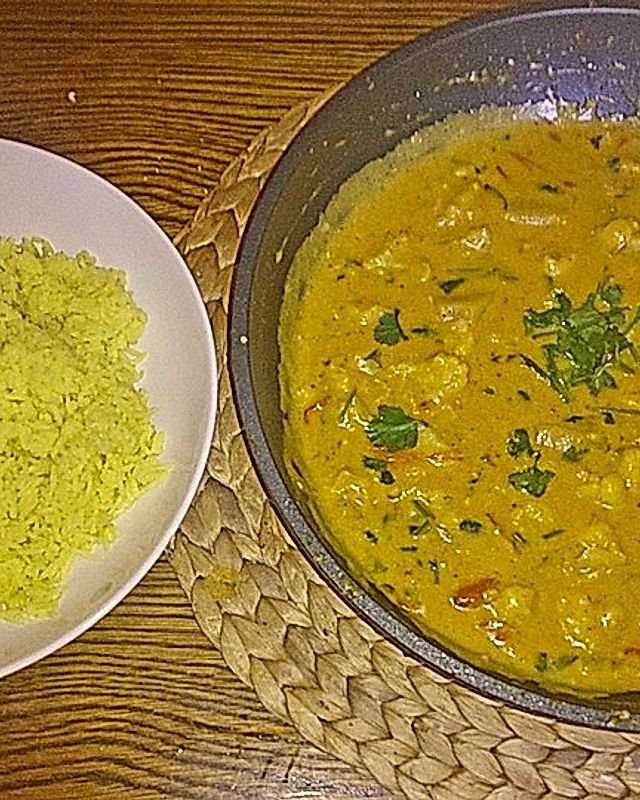 Keralan Curry mit Safranreis und Minzjoghurt