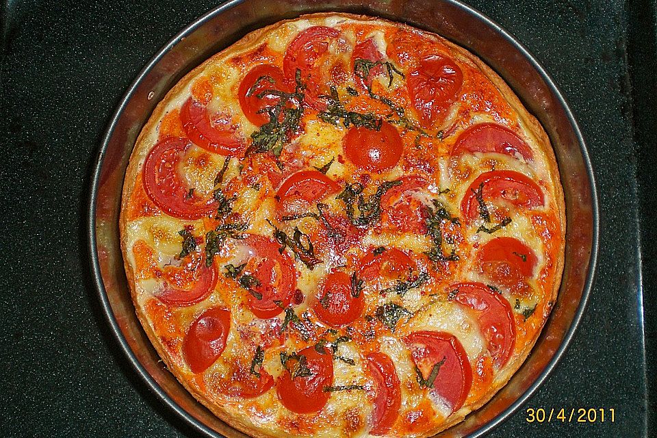 Tomaten - Mozzarella - Basilikum Quiche