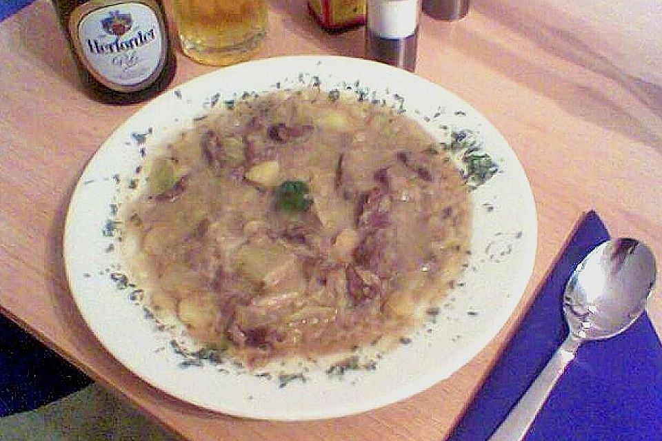 Weißkohltopf mit Hackfleisch