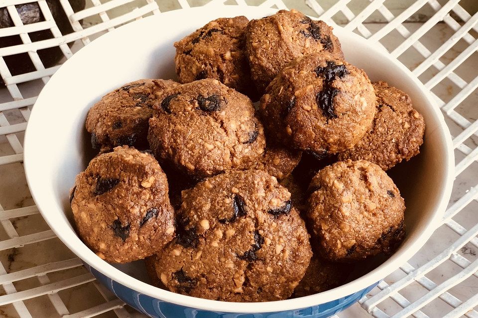 Low Carb Chocolate Chip Cookies