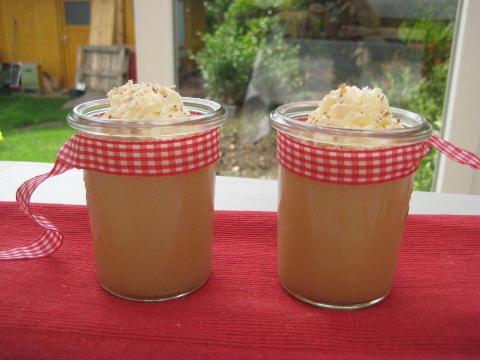 Apfelbrei mit Sahne und Nüssen von flowerpot1992 | Chefkoch