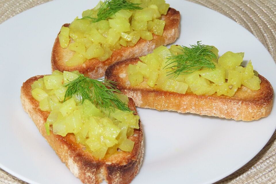 Smokeys Curry-Fenchel-Crostini